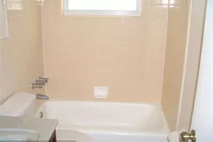 2737 NE 28th St, Lighthouse Point, FL 33064 - Photo 7