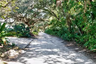 1485 Pelican Ln, Vero Beach, FL 32963 - Photo 17