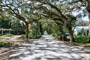1485 Pelican Ln, Vero Beach, FL 32963 - Photo 23