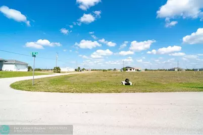 3927 NW 38th Terrace, Cape Coral, FL 33993 - Photo 7