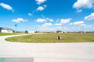 3927 NW 38th Terrace, Cape Coral, FL 33993 - Photo 7