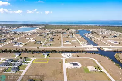 3927 NW 38th Terrace, Cape Coral, FL 33993 - Photo 3