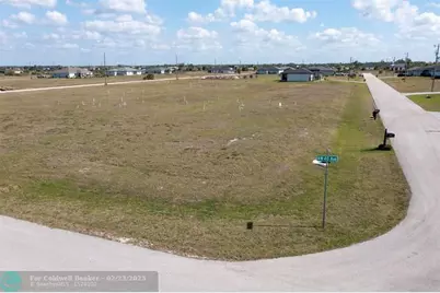 3927 NW 38th Terrace, Cape Coral, FL 33993 - Photo 5