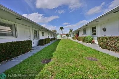 2222  Taylor St, Unit #11, Hollywood, FL 33020 - Photo 9