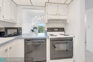 5501 NW 2nd Ave, Boca Raton, FL 33487 - Photo 11