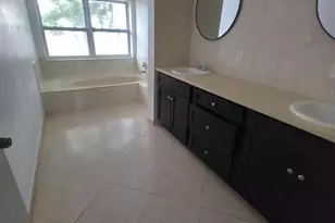 5608 NW 19th St, Lauderhill, FL 33313 - Photo 9