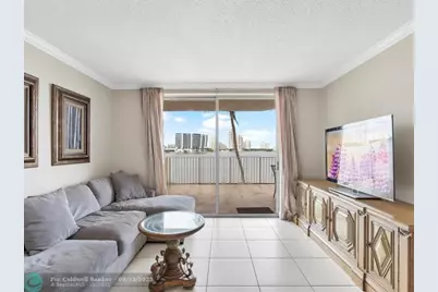 18260 N Bay Rd, Unit #304, Sunny Isles Beach, FL 33160 - Photo 5