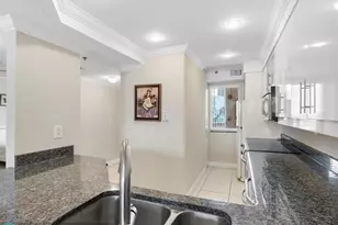 18260 N Bay Rd, Sunny Isles Beach, FL 33160 - Photo 9