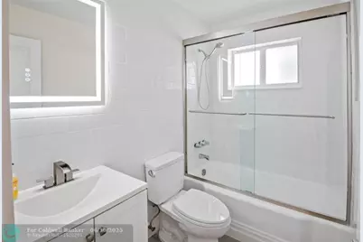 1104 SE 7th Street, Deerfield Beach, FL 33441 - Photo 17