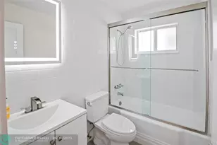 1104 SE 7th St, Deerfield Beach, FL 33441 - Photo 17