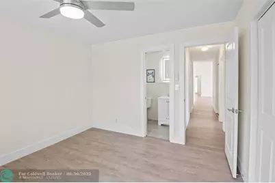 1104 SE 7th Street, Deerfield Beach, FL 33441 - Photo 25