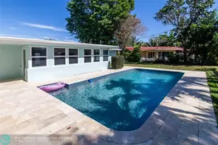 1104 SE 7th St, Deerfield Beach, FL 33441 - Photo 3