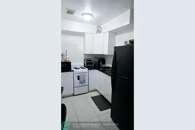 2213  Lincoln St, Unit #2, Hollywood, FL 33020 - Photo 1