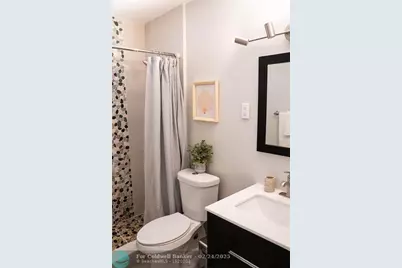 24 SW 4th Ave, Delray Beach, FL 33444 - Photo 13