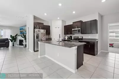 16621  Sunburst Lake Street, Wimauma, FL 33598 - Photo 7