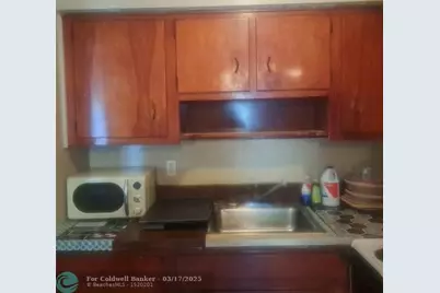 640 SW 28th Ter, Fort Lauderdale, FL 33312 - Photo 9