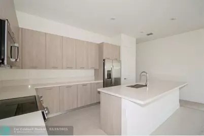 4385 SW 123rd Ln, Davie, FL 33330 - Photo 7