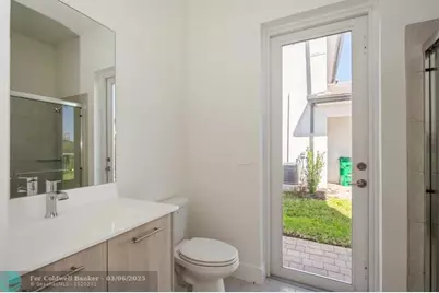 12290 SW 44th Ct, Davie, FL 33330 - Photo 15