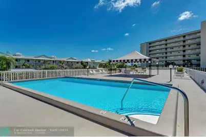 801  Lake Shore Dr, Unit #403, Lake Park, FL 33403 - Photo 27