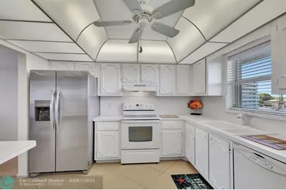 801  Lake Shore Dr, Unit #403, Lake Park, FL 33403 - Photo 11