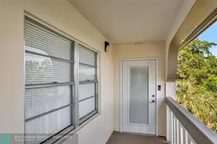 2903 Victoria Cir, Coconut Creek, FL 33066 - Photo 3