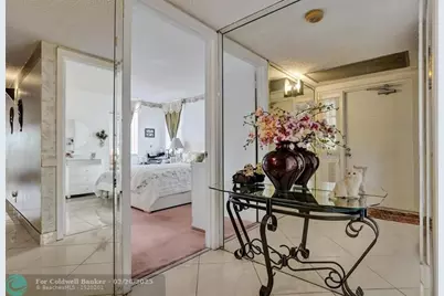 9340  Lagoon Pl, Unit #209, Davie, FL 33324 - Photo 3