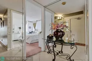 9340 Lagoon Pl, Davie, FL 33324 - Photo 3