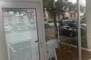 11537 NW 10th St, Pembroke Pines, FL 33026 - Photo 3