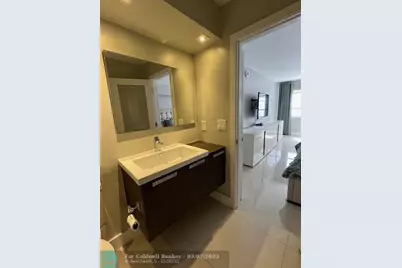 133 N Pompano Beach Blvd, Unit #211, Pompano Beach, FL 33062 - Photo 19