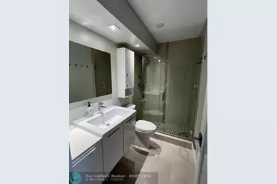 133 N Pompano Beach Blvd, Unit #211, Pompano Beach, FL 33062 - Photo 15