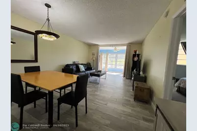 5750 NW 64th Ave, Unit #208, Tamarac, FL 33319 - Photo 9