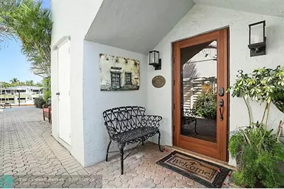 2743 NE 28th Ct, Unit #3, Lighthouse Point, FL 33064 - Photo 3