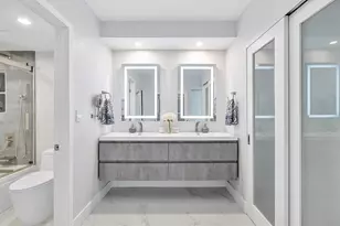 20505 E Country Club Dr, Aventura, FL 33180 - Photo 9