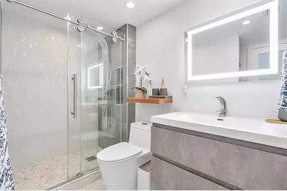 20505 E Country Club Dr, Unit #1534, Aventura, FL 33180 - Photo 13