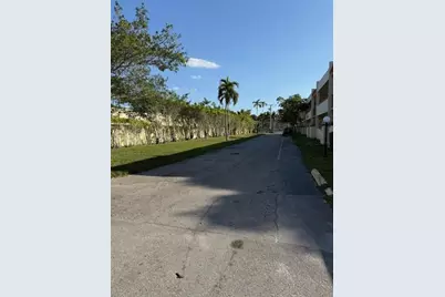 2201 NW 41st Ave, Unit #405, Lauderhill, FL 33313 - Photo 5