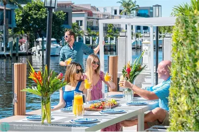 2740 NE 15th St, Fort Lauderdale, FL 33304 - Photo 5