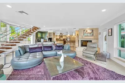 2740 NE 15th St, Fort Lauderdale, FL 33304 - Photo 11