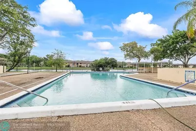 3955 N Nob Hill Rd, Unit #404, Sunrise, FL 33351 - Photo 13