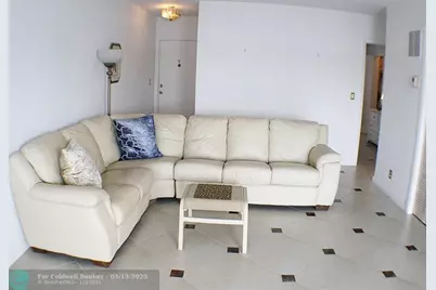 1201 S Riverside Dr, Unit #206, Pompano Beach, FL 33062 - Photo 11