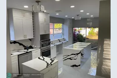 3221 NW 11th Ct, Miami, FL 33127 - Photo 9