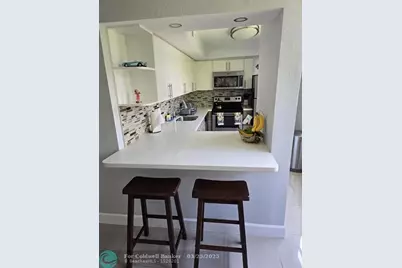 9400  Live Oak Pl, Unit #305, Davie, FL 33324 - Photo 11