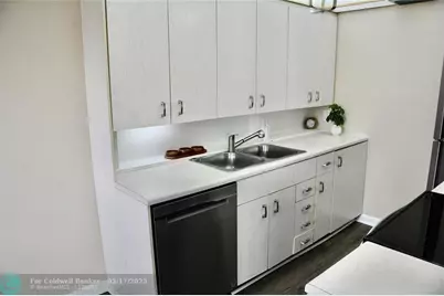 4070  Exeter D, Boca Raton, FL 33434 - Photo 3