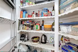 4270 NW 40th St, Lauderdale Lakes, FL 33319 - Photo 11