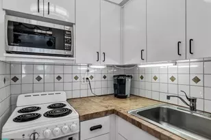 851 Atlantic Shores Blvd, Hallandale Beach, FL 33009 - Photo 19