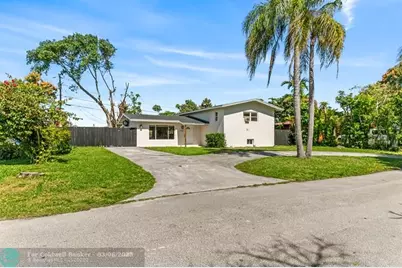 1215 NE 200th St, Miami, FL 33179 - Photo 1