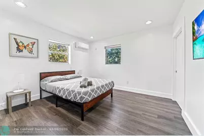 1215 NE 200th St, Miami, FL 33179 - Photo 13