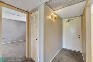 9440 Poinciana Pl, Davie, FL 33324 - Photo 21