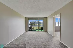 9440 Poinciana Pl, Davie, FL 33324 - Photo 5