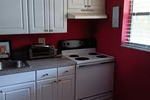 2304 S Cypress Bend Dr, Pompano Beach, FL 33069 - Photo 5