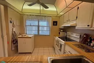 2649 NW 48th Terrace, Lauderdale Lakes, FL 33313 - Photo 11